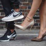 Le migliori marche di scarpe rialzate per uomini e donne